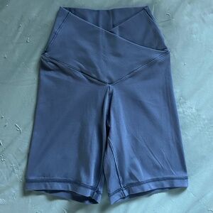 OFFLINE By Aerie Real Me Crossover 5" Bike Short - LIKE NEW